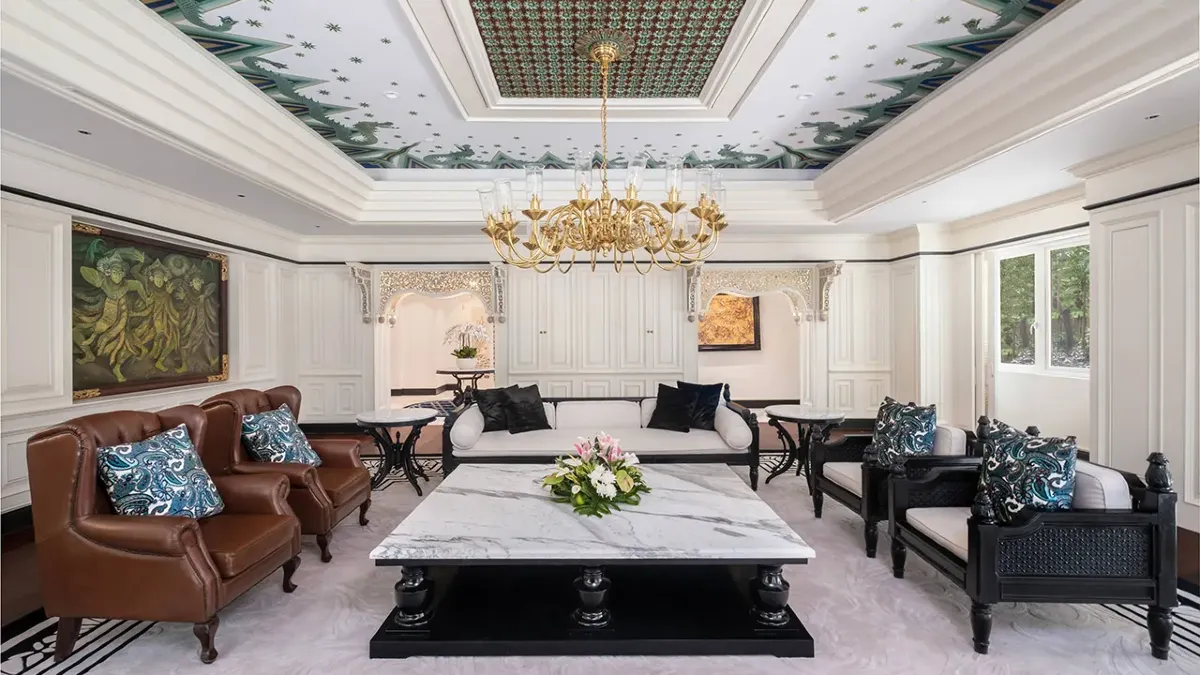 Classica Villa Club Lounge Access