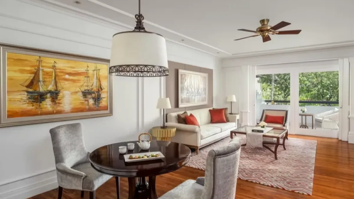 Balinese Suite Club Lounge Akses