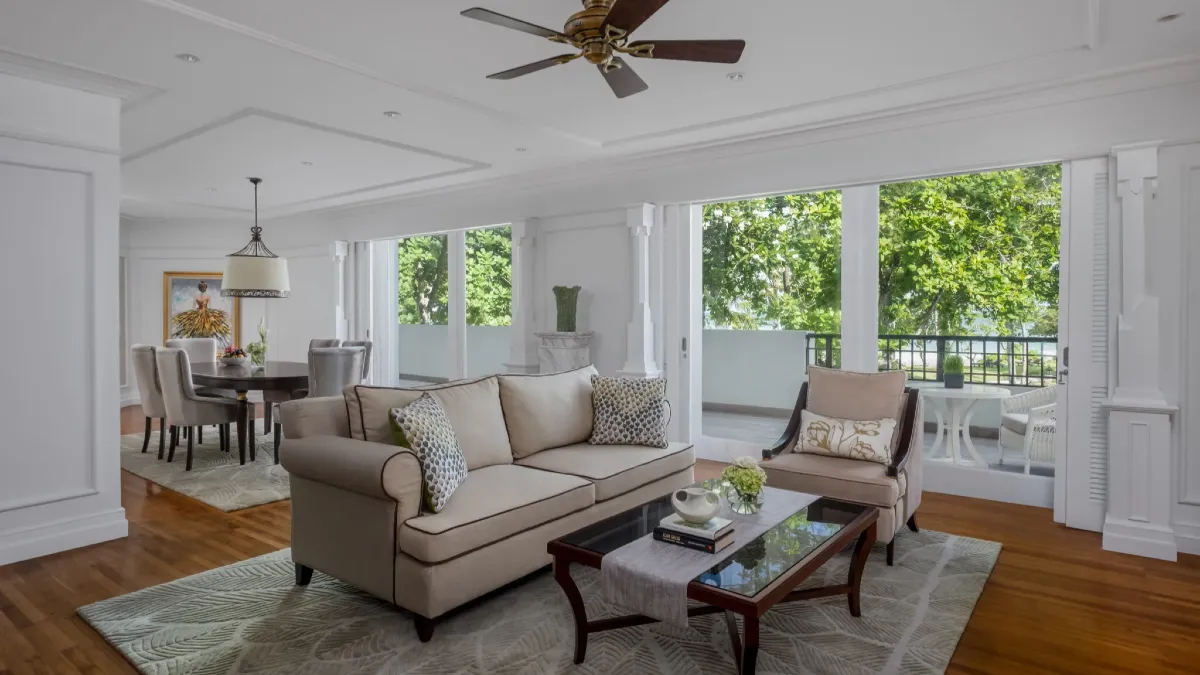 Sanctuary Suite Club Lounge Akses