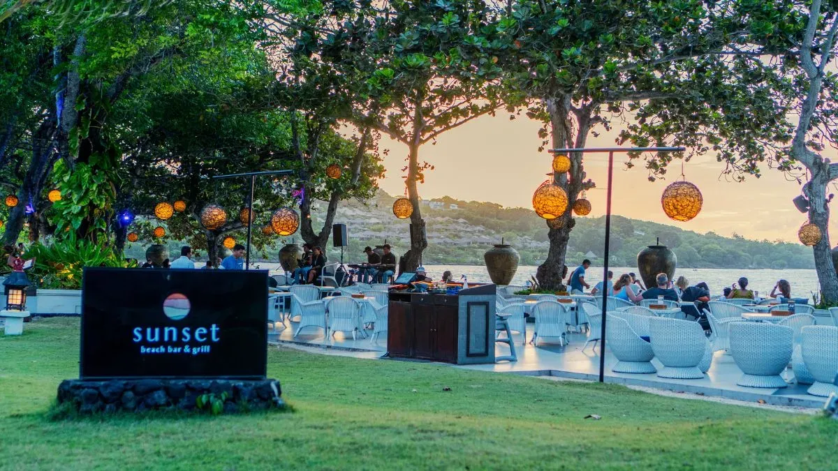 Sunset Beach Bar & Grill