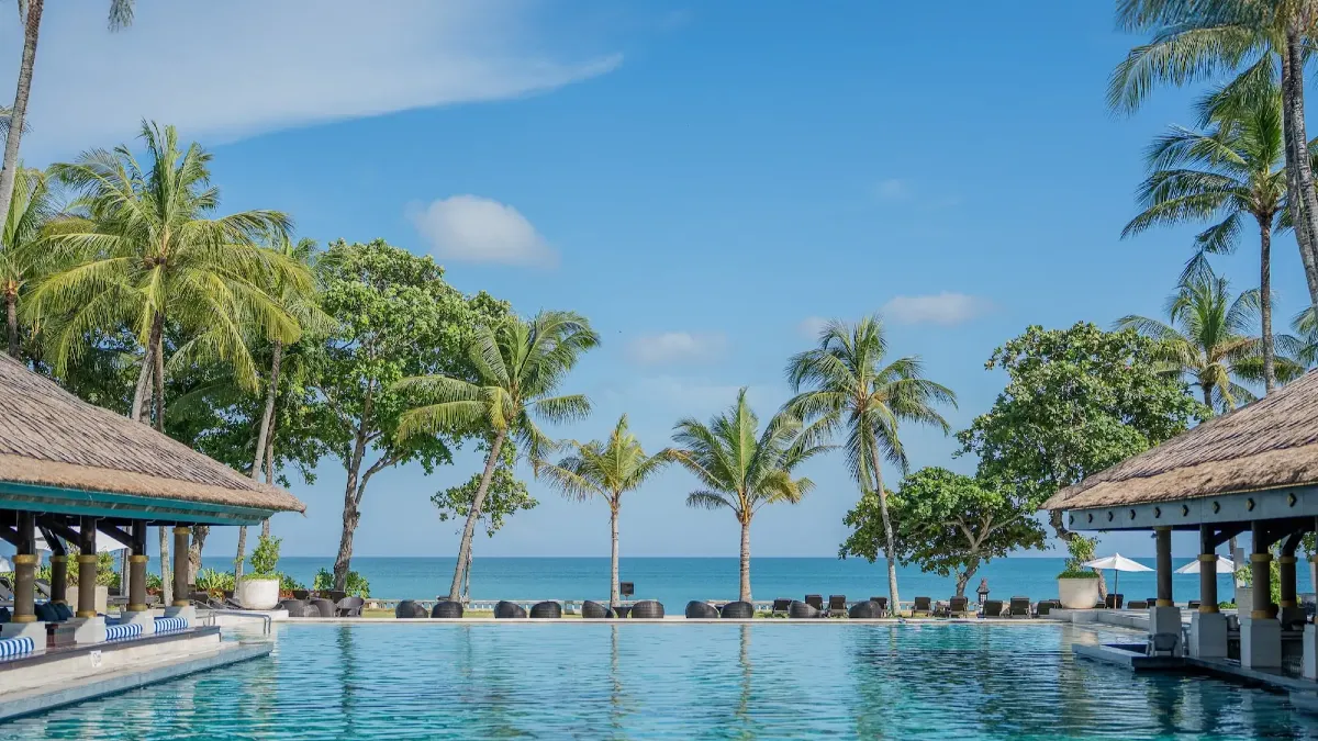 Нирвана Бассейн