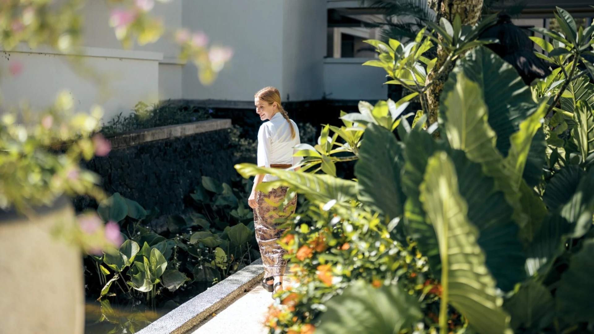 Stay Longer, Save More